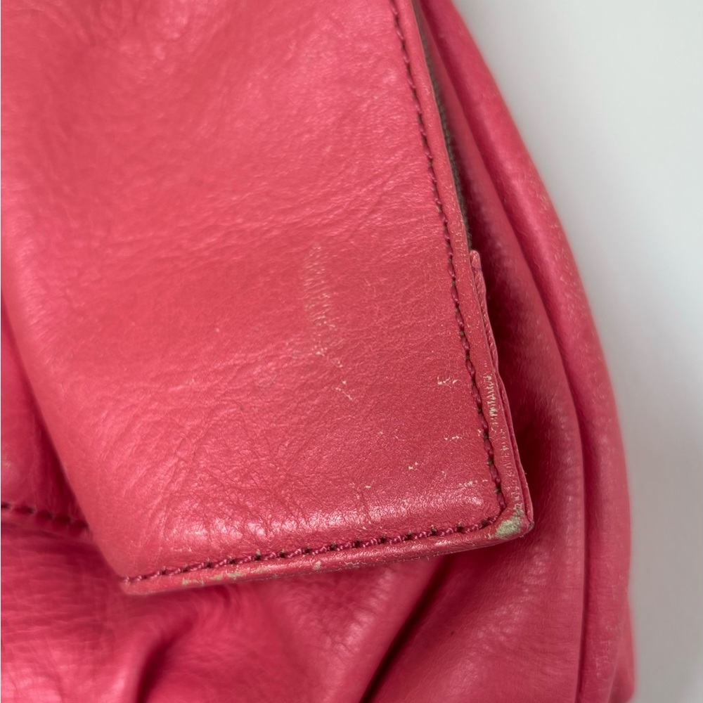 BCBG Maxazria Pink Leather Chain Shoulder Bag - Picture 4 of 10